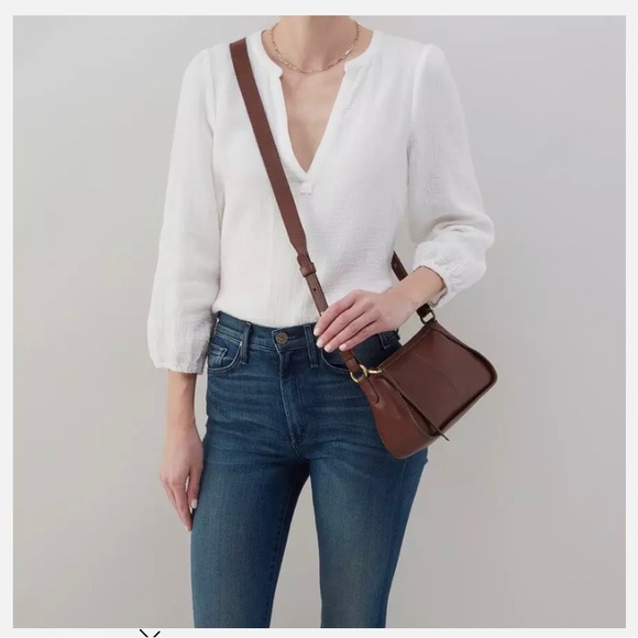 Hobo Bellamy Crossbody